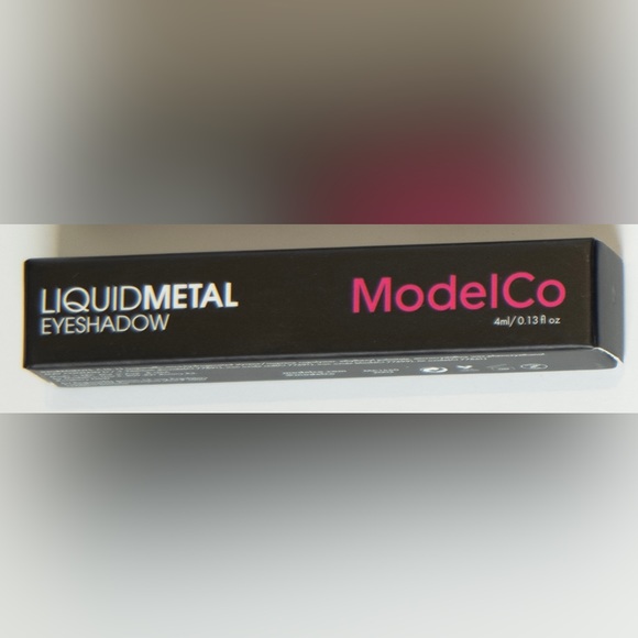ModelCo Liquid Metal Eyeshadow - Champagne - Picture 2 of 3